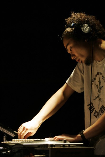 DJ DYE (THA BLUE HERB)「SEASONAL BEST:AUTUMN」数量限定MIX CD