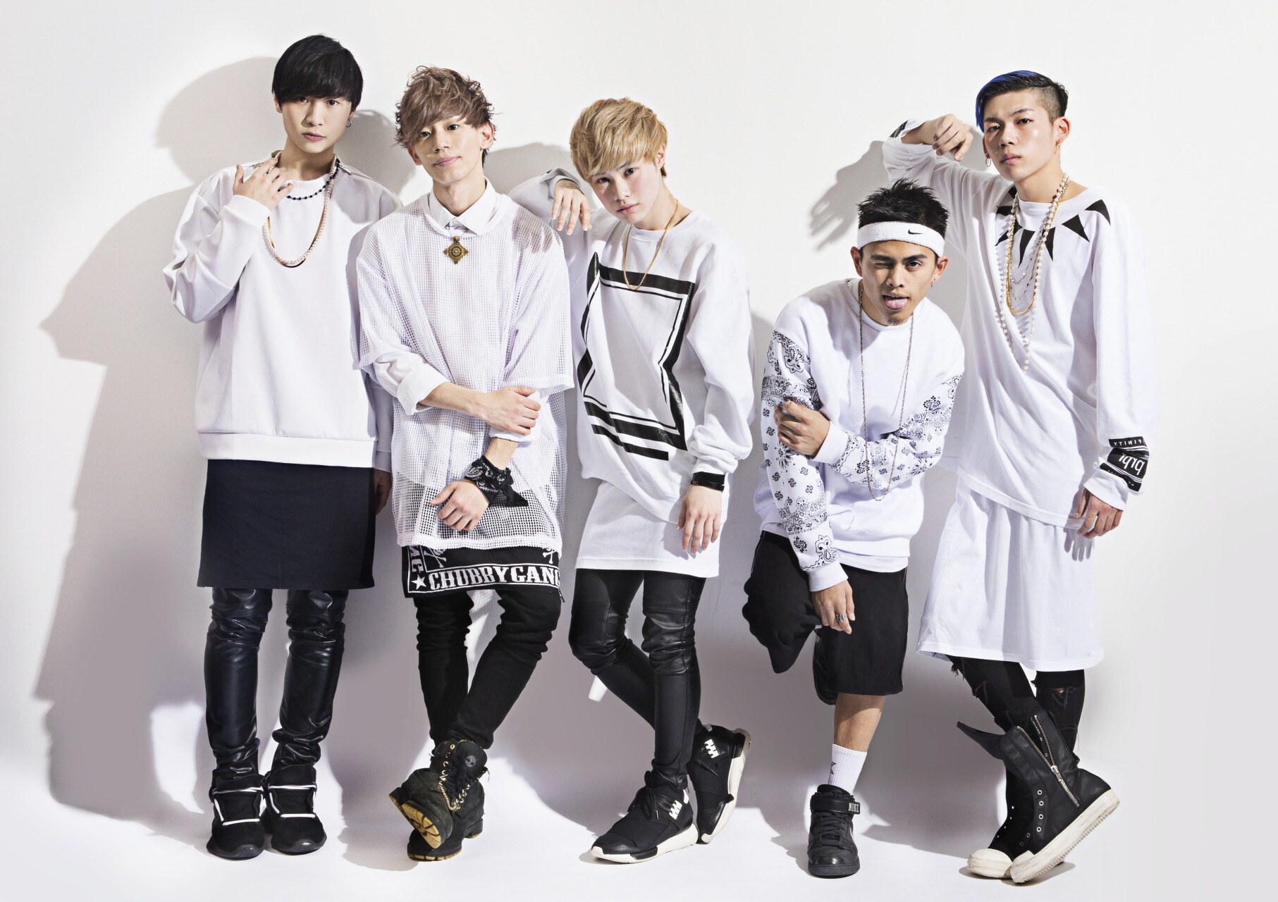 ミュージック FlowBack LIVE TOUR 2019-2020   Connect FlowBack｜ミニアルバム『Connect』6月10日発売 - TOWER RECORDS