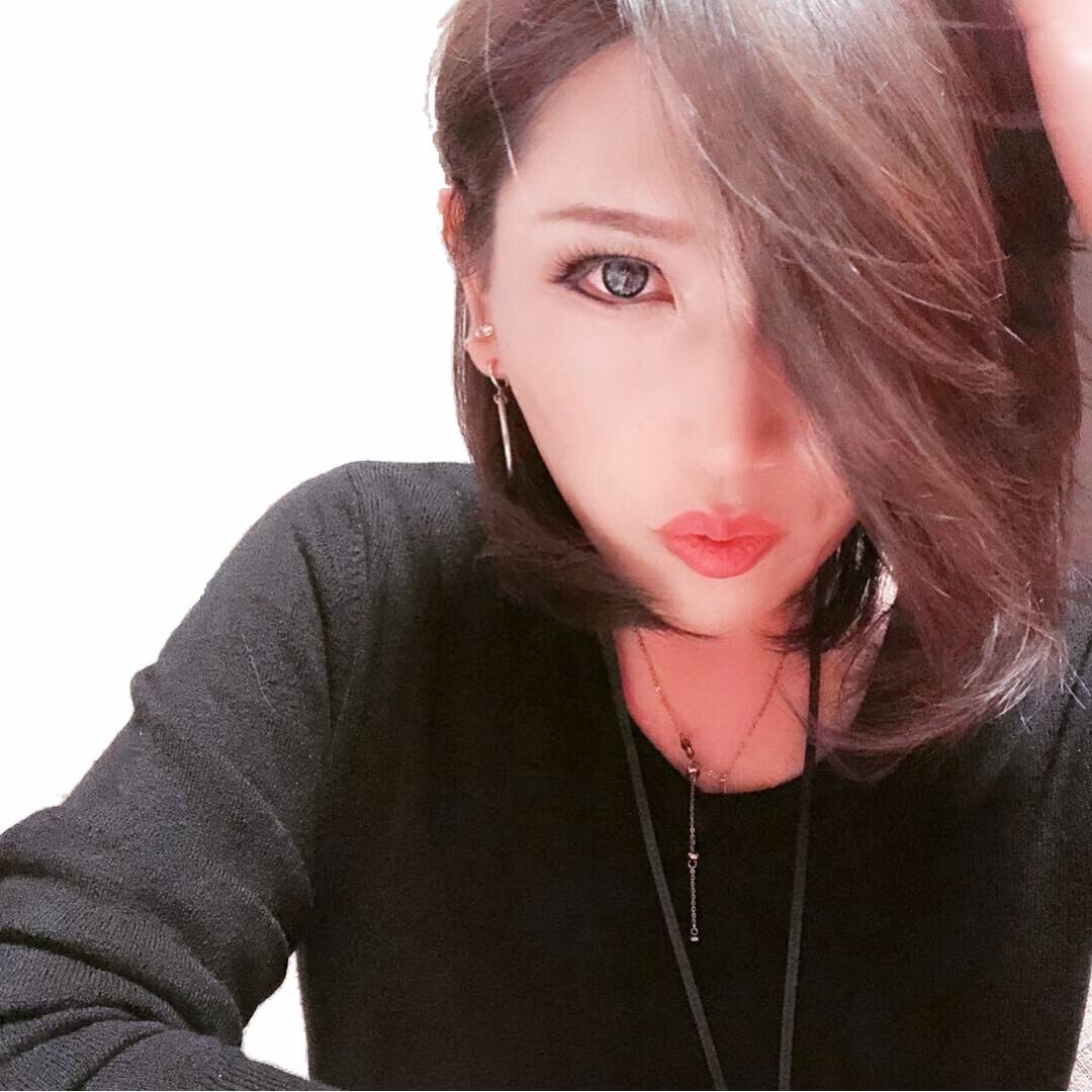 RENA | Zaiko