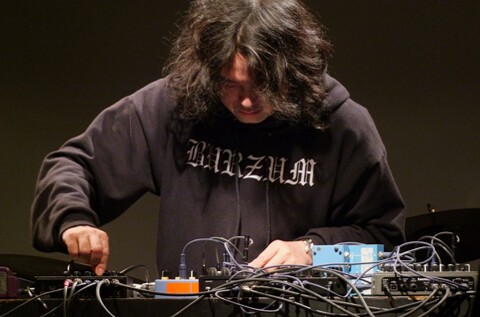 1_3shpbqqdp9yfghjgs89ur