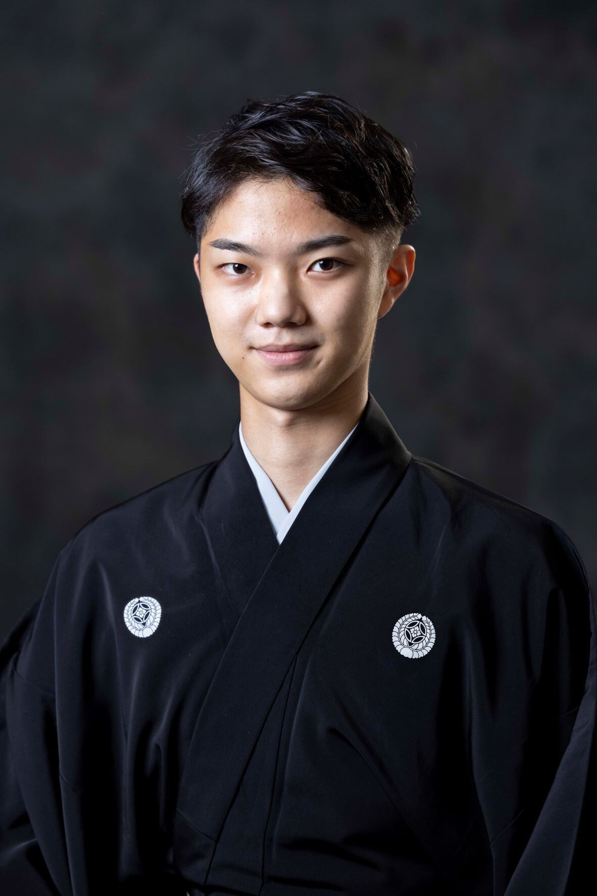 小さな狂言師 誕生~野村萬斎・親子三代の初舞台~ [DVD] cm3dmju Amazon.co.jp: DVD小さな狂言師 誕生 野村萬斎親子三代の初舞台