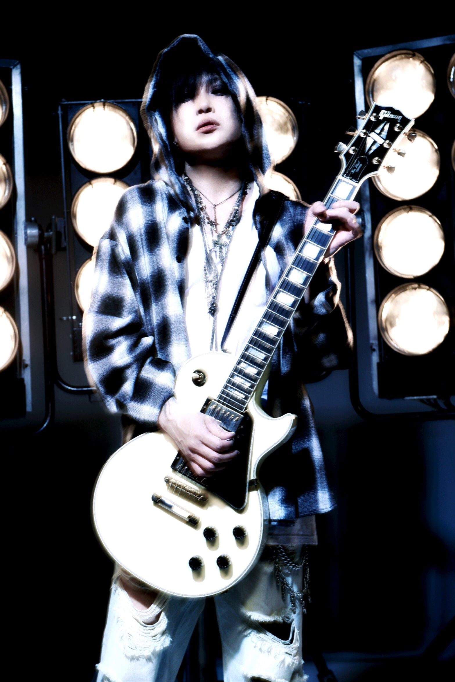 キリト KIRITO ライブDVD「DEEP PERCEPTION」 Amazon.co.jp: KIRITO / Acoustic live'18「DEEP PERCEPTION