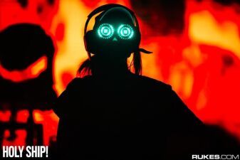 【REZZ】アルバムを完成させたことをSNSで明かす！リリースはいつ！？
