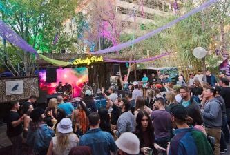 米アリゾナの有名EDMベニュー、付近に建設された高齢者向け高層住宅からの騒音の苦情で法廷闘争に…最終的に和解するもひっそりと閉店