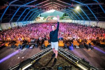 Shapov（シャポフ）Tomorrowlandがホストのラジオ番組「One World Radio」で新曲を初披露！