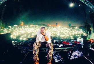 DJ SNAKEがSkrillexの誕生日を勘違いし、お祝いする