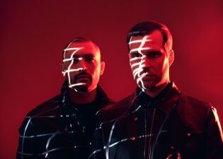 9月22日にデビューアルバム『Thrive』リリースを控えるSLANDER（スランダー）、アルバムリリースに先駆けなんとインダストリアルなテクノトラックをリリース!!