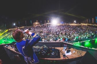 トロピカルハウス界の2017年大ヒット候補、Bakermatが新曲と北米ツアーを発表！
