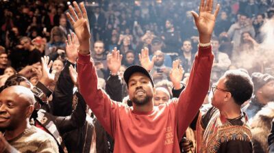 Kanye West（カニエ・ウエスト）が教会での日曜礼拝中にまさかのハウス・ミュージックをプレイ！