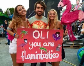 Oliver Heldensが考案したフラミンゴダンスが大人気！ジャパンツアー特設ページもチェック！