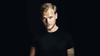 Avicii のトリビュートコンサートがライブ配信決定！カイゴ、アダム・ランバート、リタ・オラ等が出演