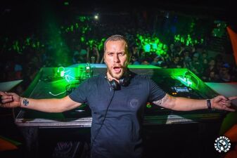 【iFLYERチケット】2018年、世界はトランスに大注目中！ トランスの神的存在「ザ・ボス」John Askew来日！