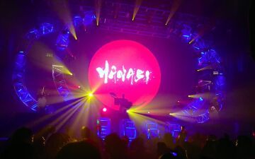 世界が注目するHANABI PROJECTが新木場ageHaで行われたFULLMOON RAVE 2017に出演！