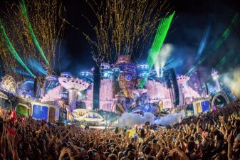 【TOMORROWLAND 2018】で最も多くプレイされたトラック TOP10は!!??