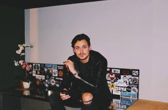 【Julian Jordan】がクラブ仕様の新曲「Ghost」をリリース！