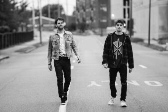 The Chainsmokers、新たに2曲がプラチナ・ディスク認定へ！BBMAsでは4冠達成！