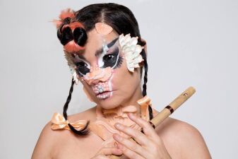 Pitchforkが選ぶ『2017年の年間ベストMV』が発表！
