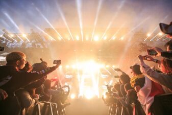 【WIRED MUSIC FESTIVAL’18レポート】寒さを吹き飛ばすDJ SNAKEのプレイに会場熱狂！