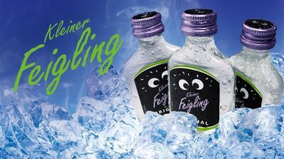巷で噂の新たなパーティドリンク「クライナーファイグリング」って何？
