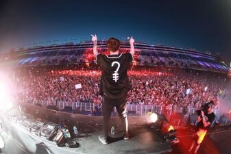 期待の新星、K?DがTHE WEEKNDとDAFT PUNKの「STARBOY」をRemix！