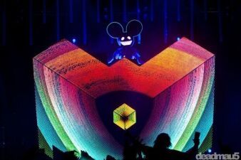 Deadmau5の新ステージ「Cube 2.1」の新メイキングビデオを公開！