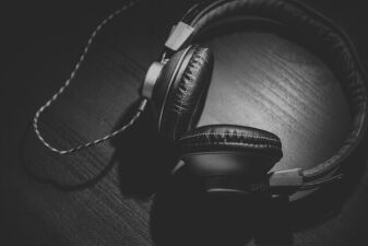2016年、世界で最もダウンロードされたのは誰の曲？配信楽曲の売り上げランキング発表。