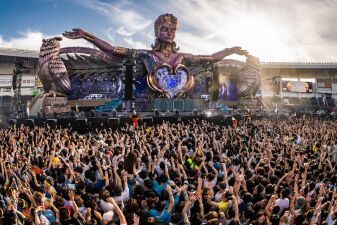 ２日間で８万人が熱狂！光と音のカーニバル「EDC Japan 2018」レポート
