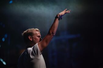 2017年、AVICIIが本格始動！スタジオでの制作風景をインスタグラムのストーリーに公開！