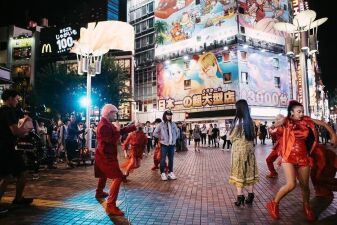 【Jonas Blue】東京で撮影された新曲ミュージック・ビデオが公開！