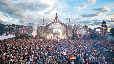 【Tomorrowland 2018】豪華アーティストのDJミックスを収録した待望の公式コンピがいよいよ発売に！