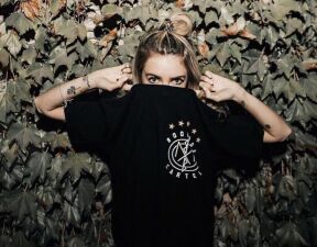 まもなく来日！Alison WonderlandのEDC Las Vegasでのプレイをチェック！