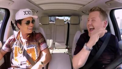 Bruno Marsがアメリカで大人気のテレビ企画「Carpool Karaoke」に出演し、名曲を熱唱！