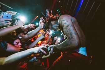 Famous Dex「OFFICIAL NUBIAN GRAND OPENING AFTERPARTY」にて日本初ライブ