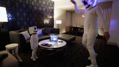 Marshmelloの子供が登場！？思わず笑顔になってしまう微笑ましいビデオを公開