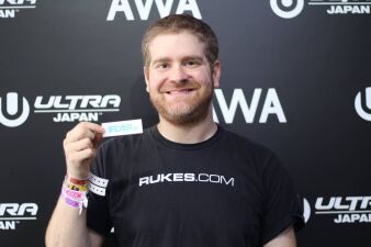 Zeddやdeadmau5に絶大な信頼を寄せるプロの写真家RukesにiFLYERが直撃インタビュー！