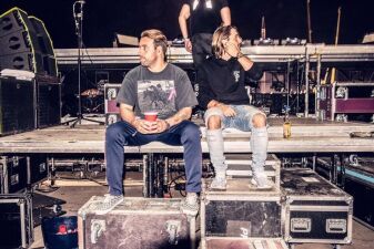 Axwell Λ Ingrossoが「あの名曲」のラテンバージョン「Más De Lo Que Sabes」！