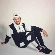 Dillon Francisが年内のSNS更新をやめると報告。