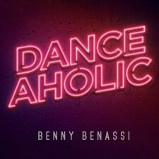 Benny Banassiのスペシャル企画！海外で大流行中の#DANCEAHOLICとは？