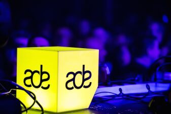世界有数のダンスミュージックカンファレンス、ADEが2017年の開催日程を発表！