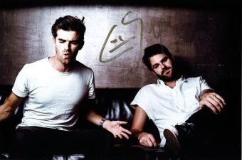 The Chainsmokersの新EP『コラージュ』の発売を記念して、直筆サイン入りフォトを抽選でプレゼント！