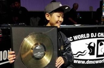 【DMC World DJ Championships】史上最年少記録を塗り替え、12歳のDJ RENAが世界の頂点に！