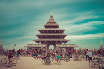 開催中の唯一無二の自給自足フェス「Burning Man」ライブストリーミング放映中！