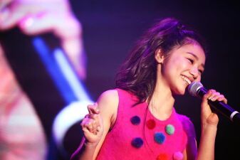 世界が注目する17歳のフィメールシンガーRIRIが2nd EPのリリースを発表