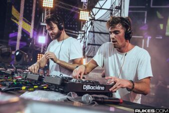 人気ファッションブランドTOMMY HILFIGERとThe Chainsmokersがコラボを発表！