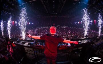 Armin van Buurenのフェス【A STATE OF TRANCE 850 】フルセットの音源、動画が公開