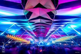 ロサンゼルスのクリエイティブ・カンパニーDoLabが世界進出！BOOM FESTIVALでは巨大オブジェでアートを表現。
