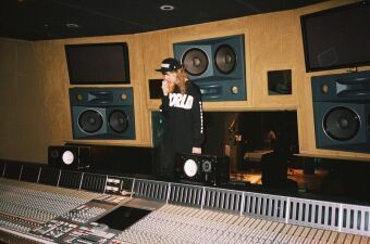 Cashmere CatがThe Weekndとのコラボ「Wild Love」をApple Musicにて公開。
