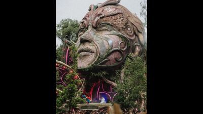 ジャングルの中の巨大な顔が印象的だった「CORE Tulum」が2024年もメキシコ「Zamna Festival」で装い新たに開催決定！
