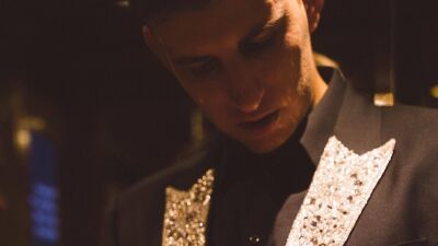 ILLENIUM（イレ二アム）、アメコミ出版社・DCコミックスの『バットマン』とコラボ！Nirvanaのトラックをリミックス ＆ 限定コラボジャージも販売決定