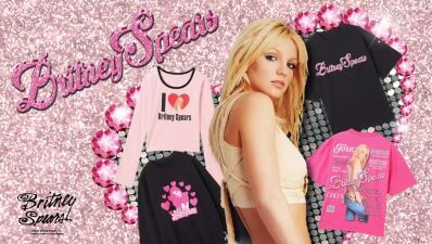 ファッション・ブランド『atmos pink』とポップシンガー『Britney Spears (ブリトニー・スピアーズ) 』がコラボ！キュートなデザインのTシャツやロンTなど販売